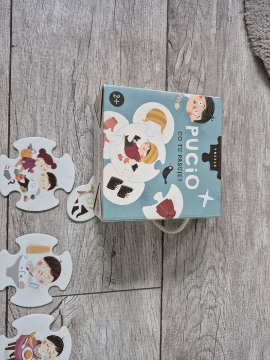 Puzzle pucio Używane Stan dobry