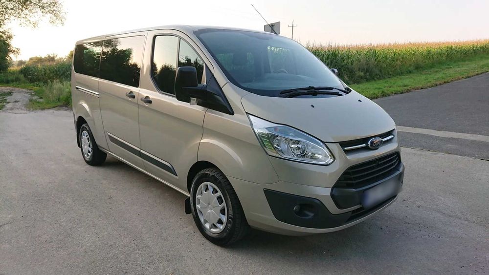 Bus do wynajęcia – 9 miejsc, komfortowy, długa wersja (LONG)