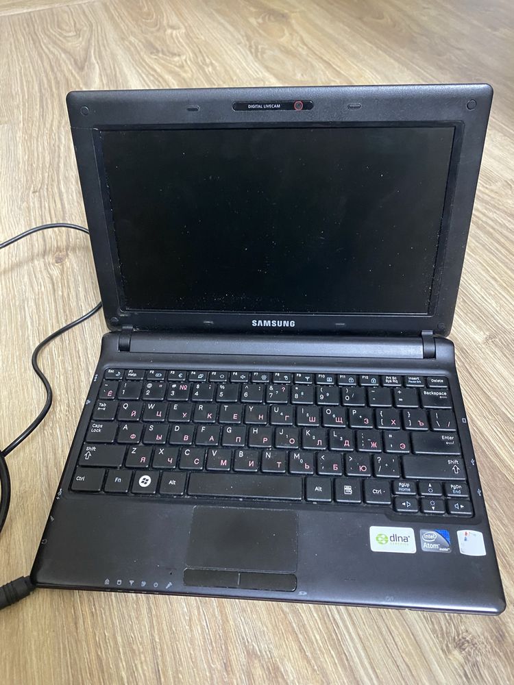 Нетбук Samsung N150 Plus