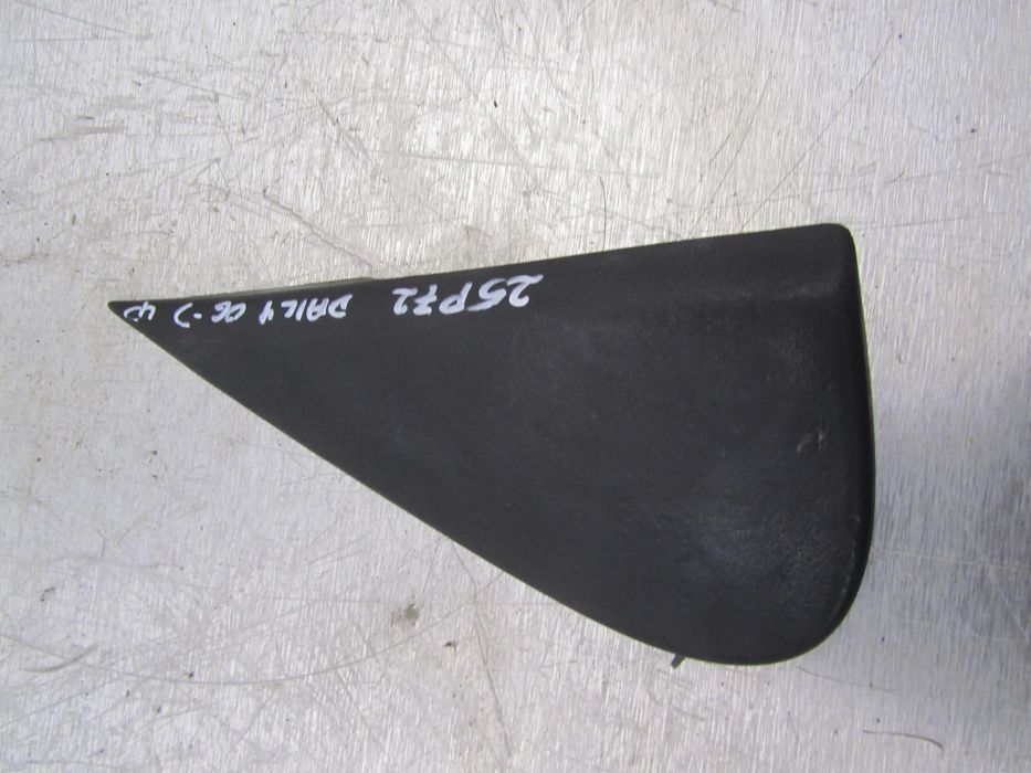 Iveco Daily 06-11 osłona lusterka zewnętrznego lewy przód