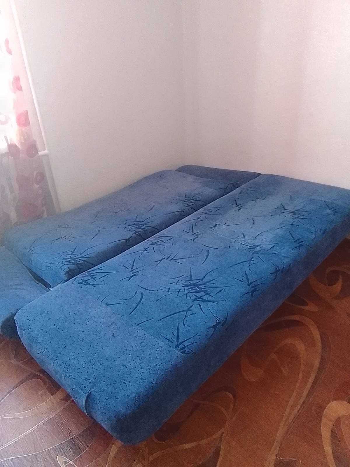 Продам диван б.в.