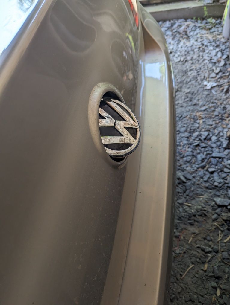 Камера заднего вида в значек VW Passat CC, B6/B7,B8, Arteon Golf 5/6/7