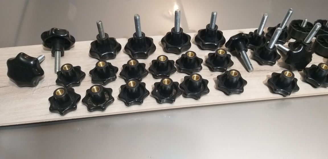 Gałki i Pokrętła M10