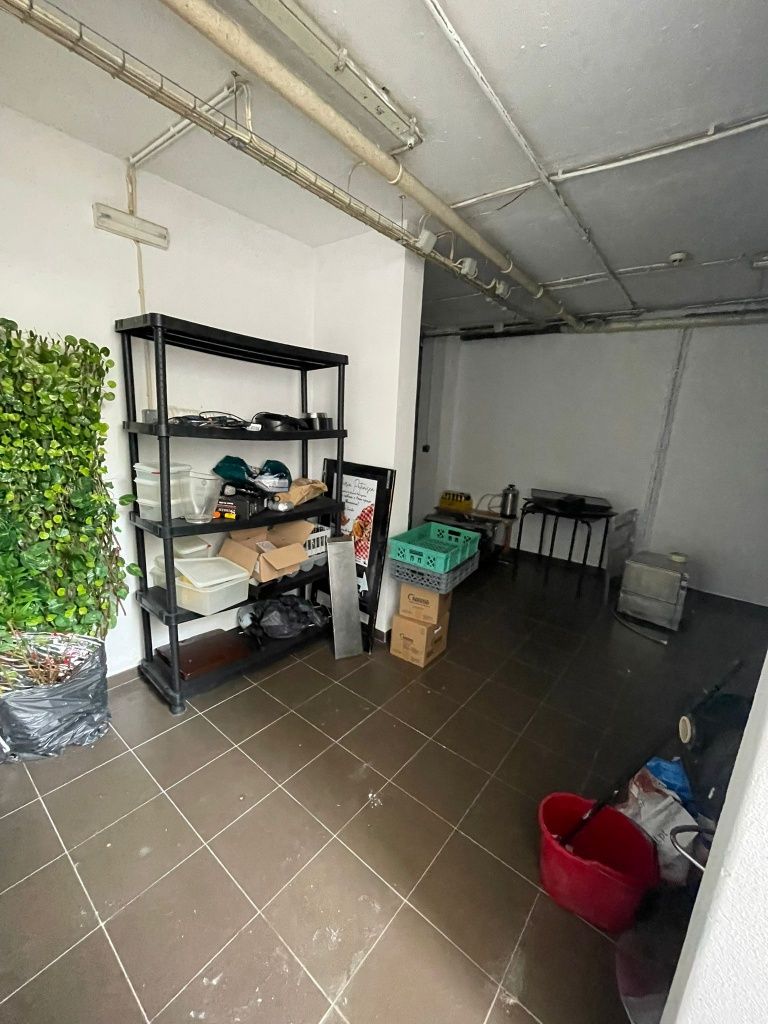 CEDÊNCIA 50% SOCiO(A)  excelente  zona p/.pronto a comer  Alfornelos