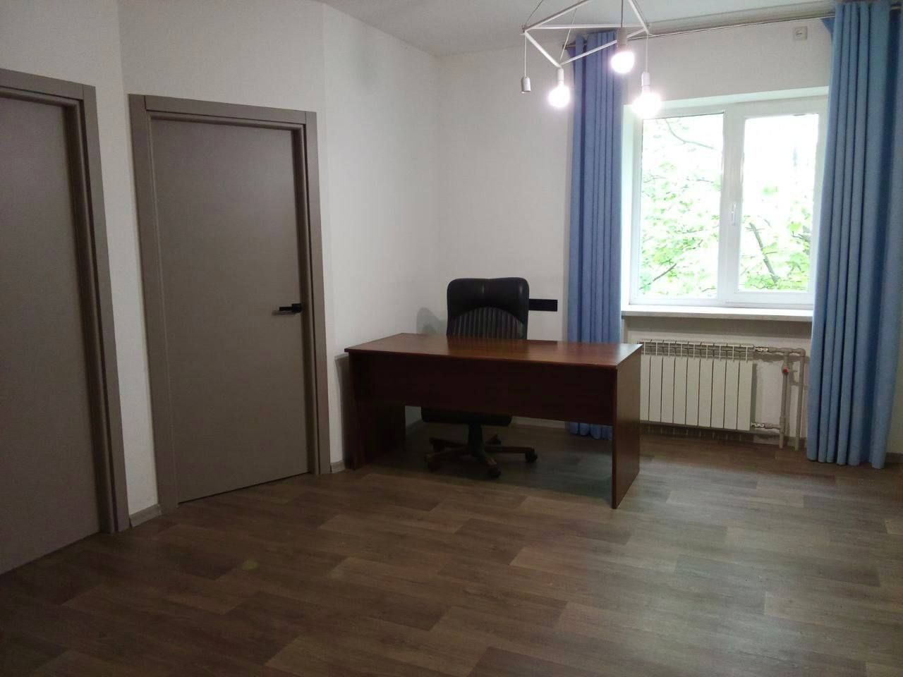 Продам 3х квартиру, Центр, Поля.