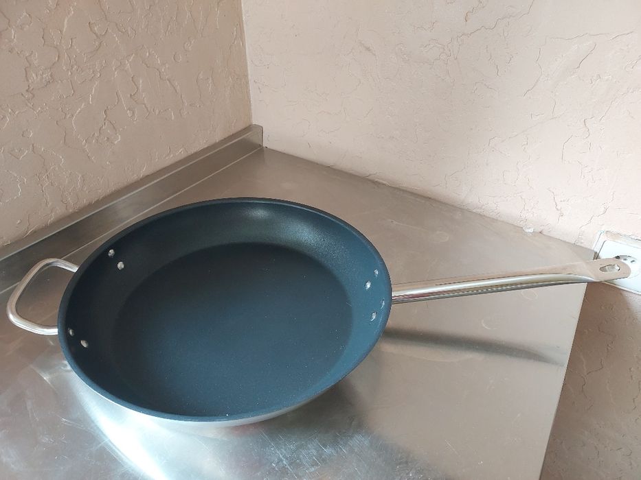 Сковорода FoREST  32х5см (сендвіч дно, антипригарне покриття