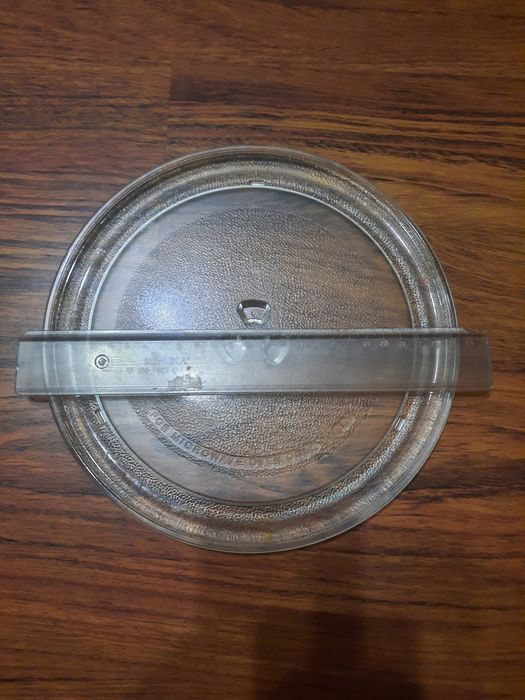 Тарілка із скла з мікрохвильового печі