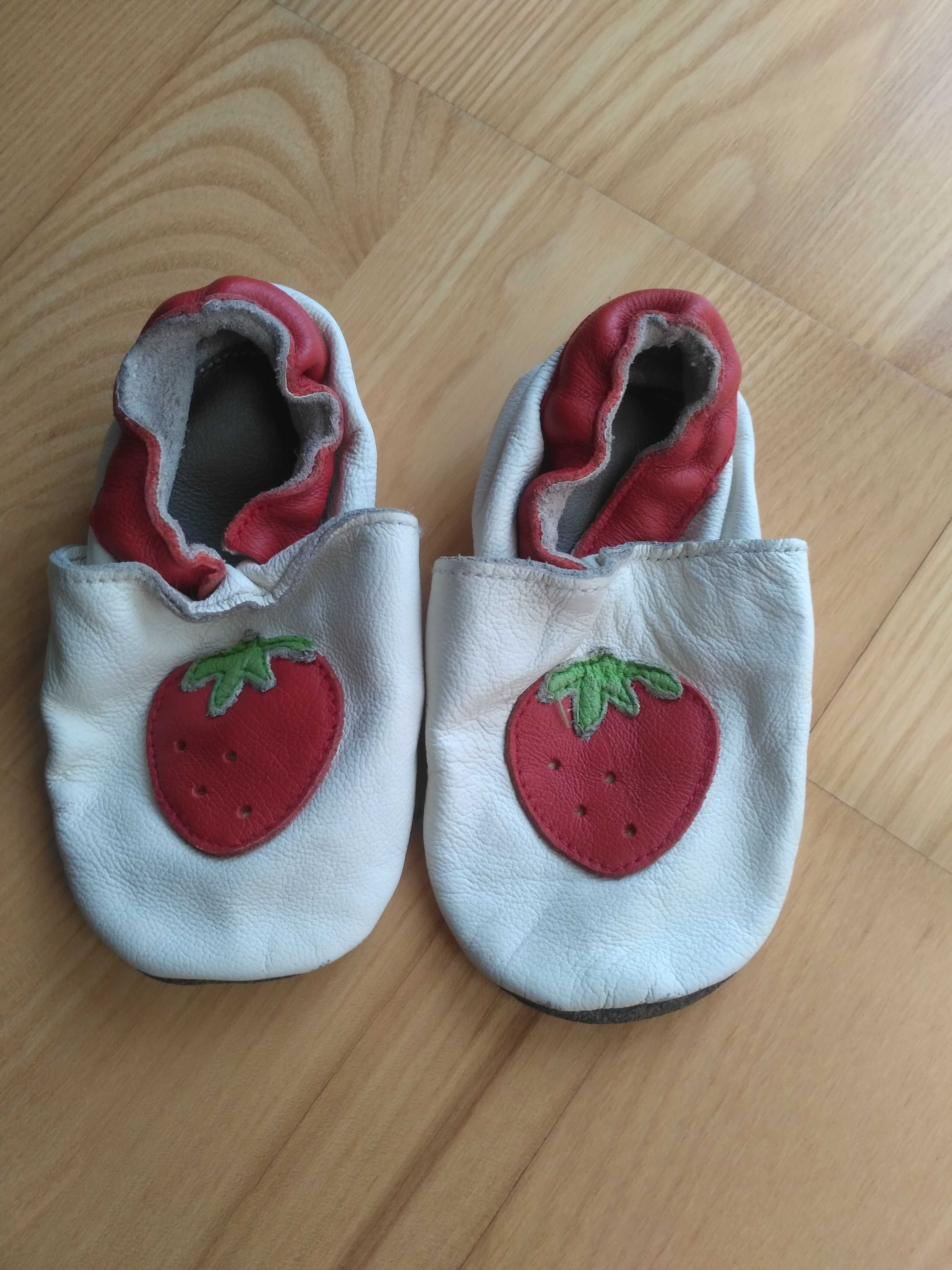 Skórzane kapcie buty buciki paputki pantofle 13 cm 20