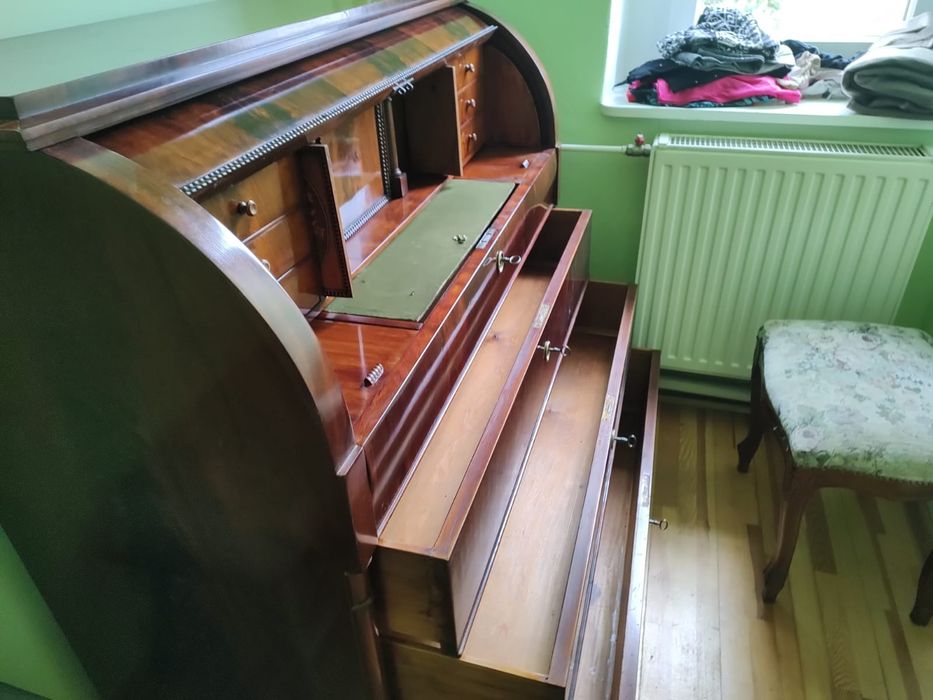 Antyczny sekretarzyk