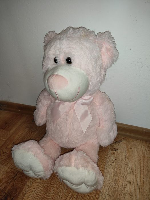 Nowy duży różowy miś z kokardką firmy SMIKI.
dł. całkowita misia 60cm.