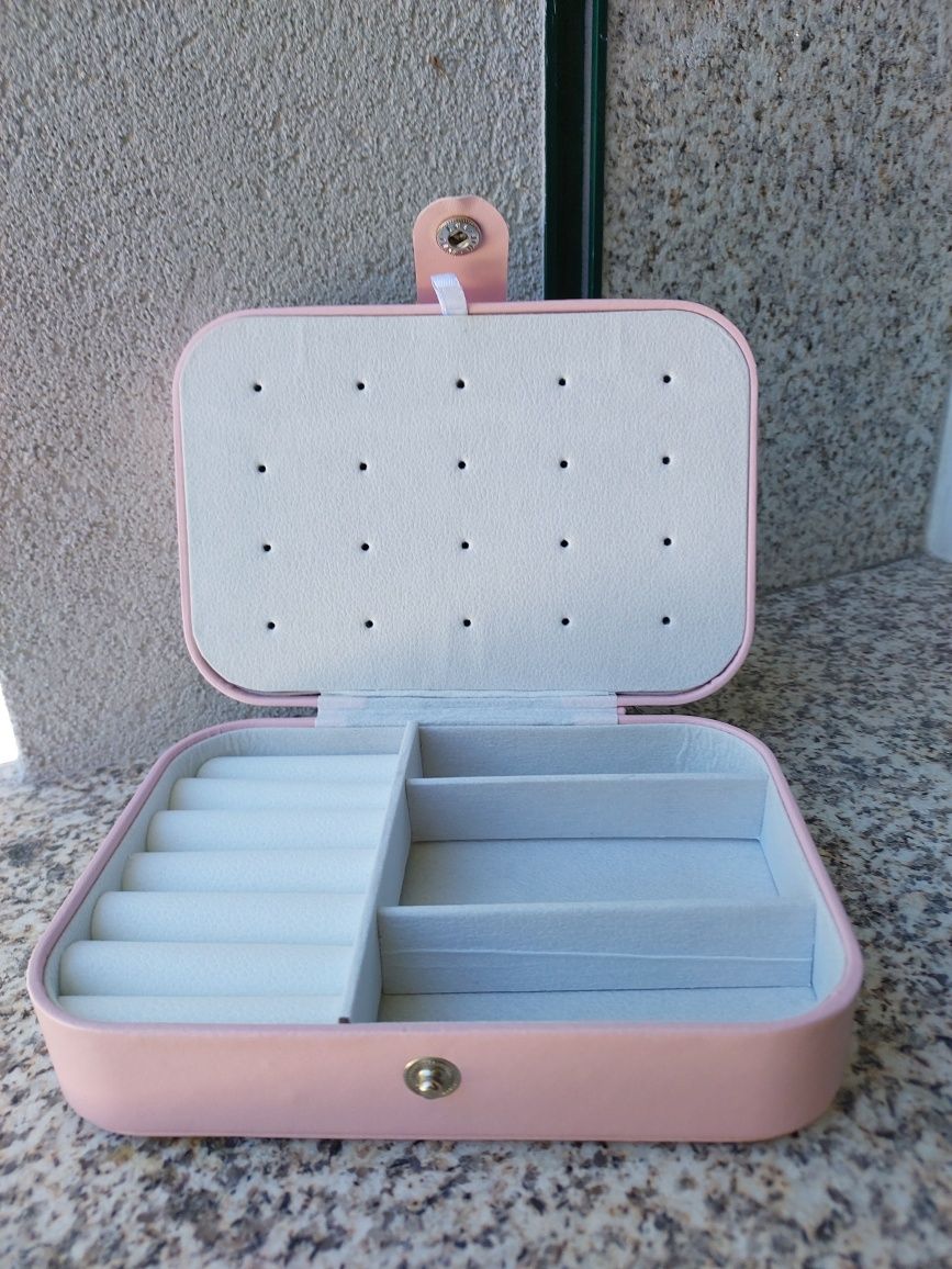 Vendo bulsa para guardar acessórios