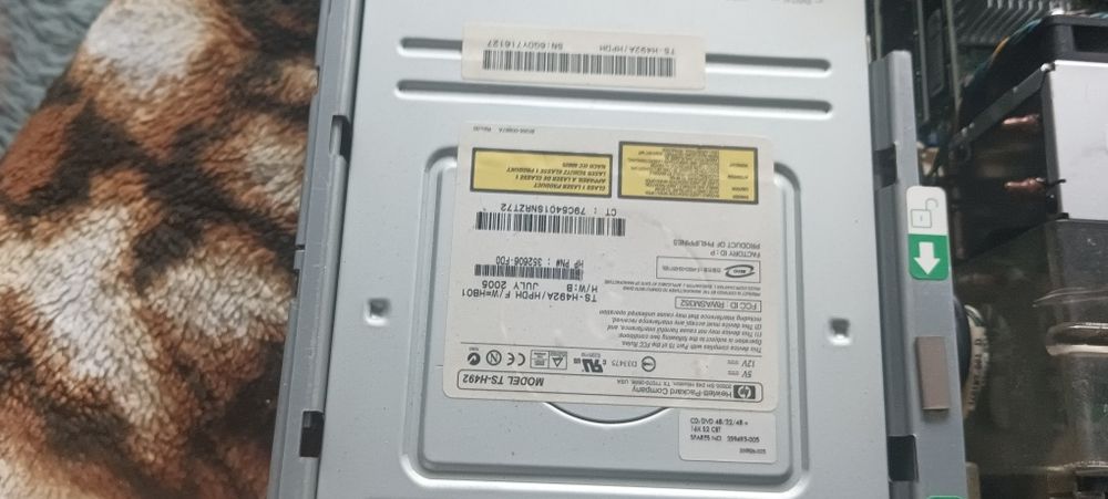 Komputer HP compaq dc7100sff Pentium 4 2gb tak, dysk 40g. Windows xp