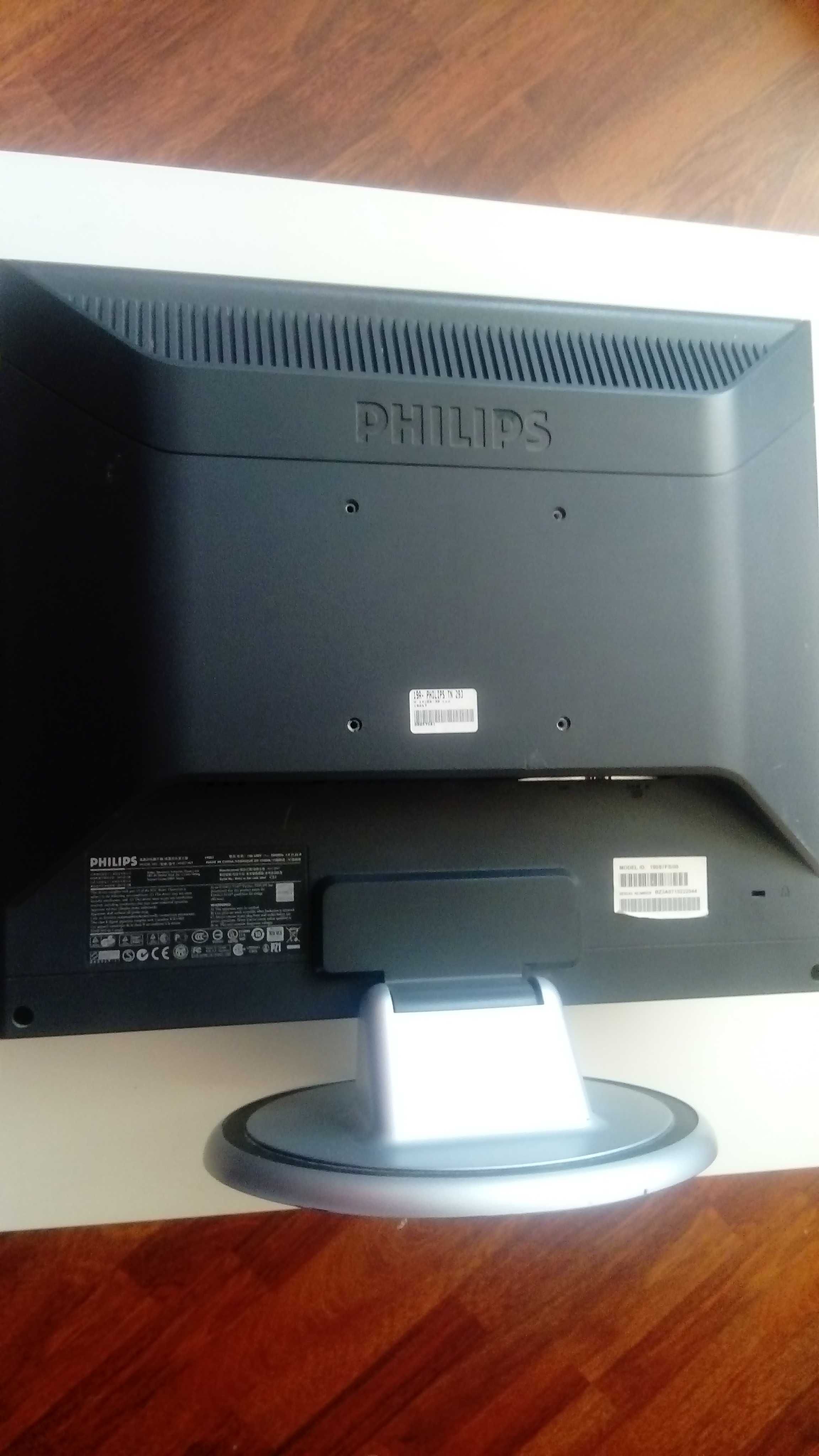 Monitor Philips 190S  LCD +kabel Bardzo dobry Stan 19cali