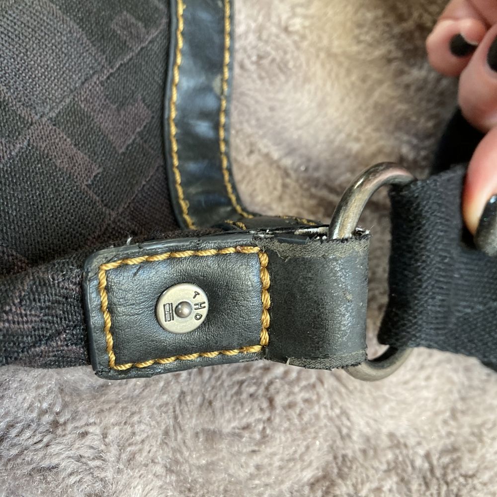 Torebka listonoszka Tommy Hilfiger