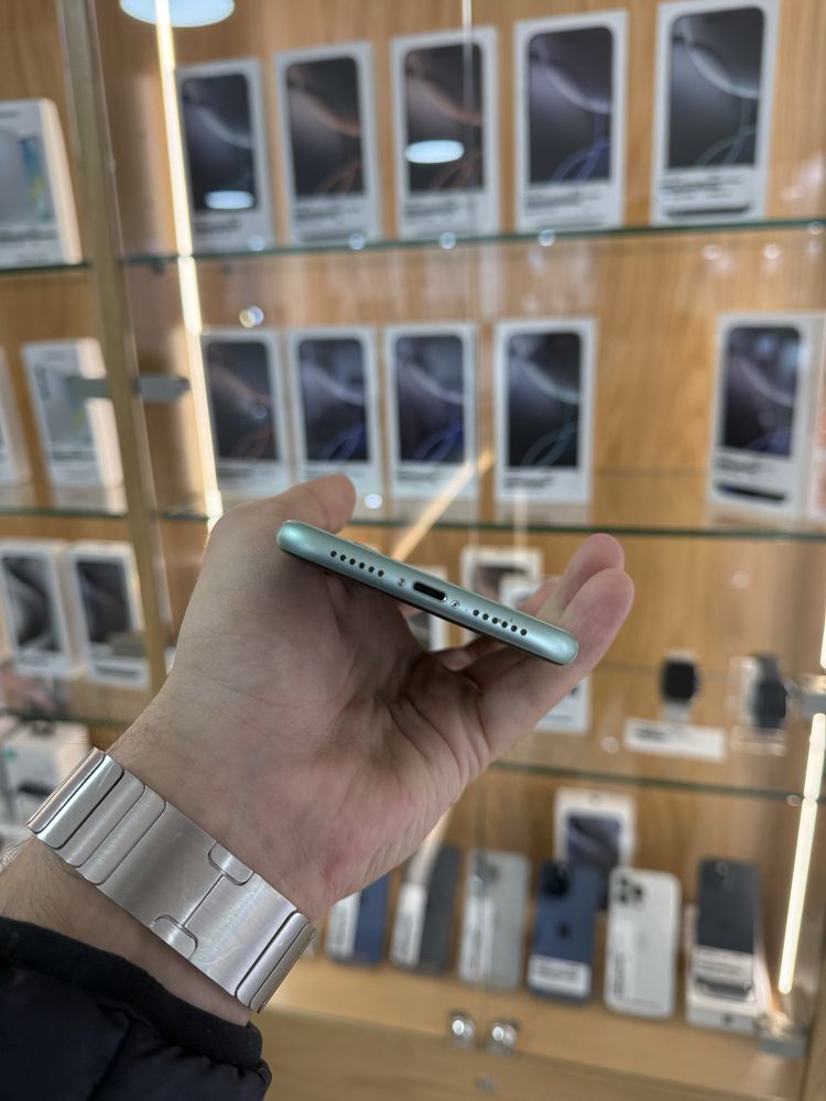 IPHONE 11 64GB USADO