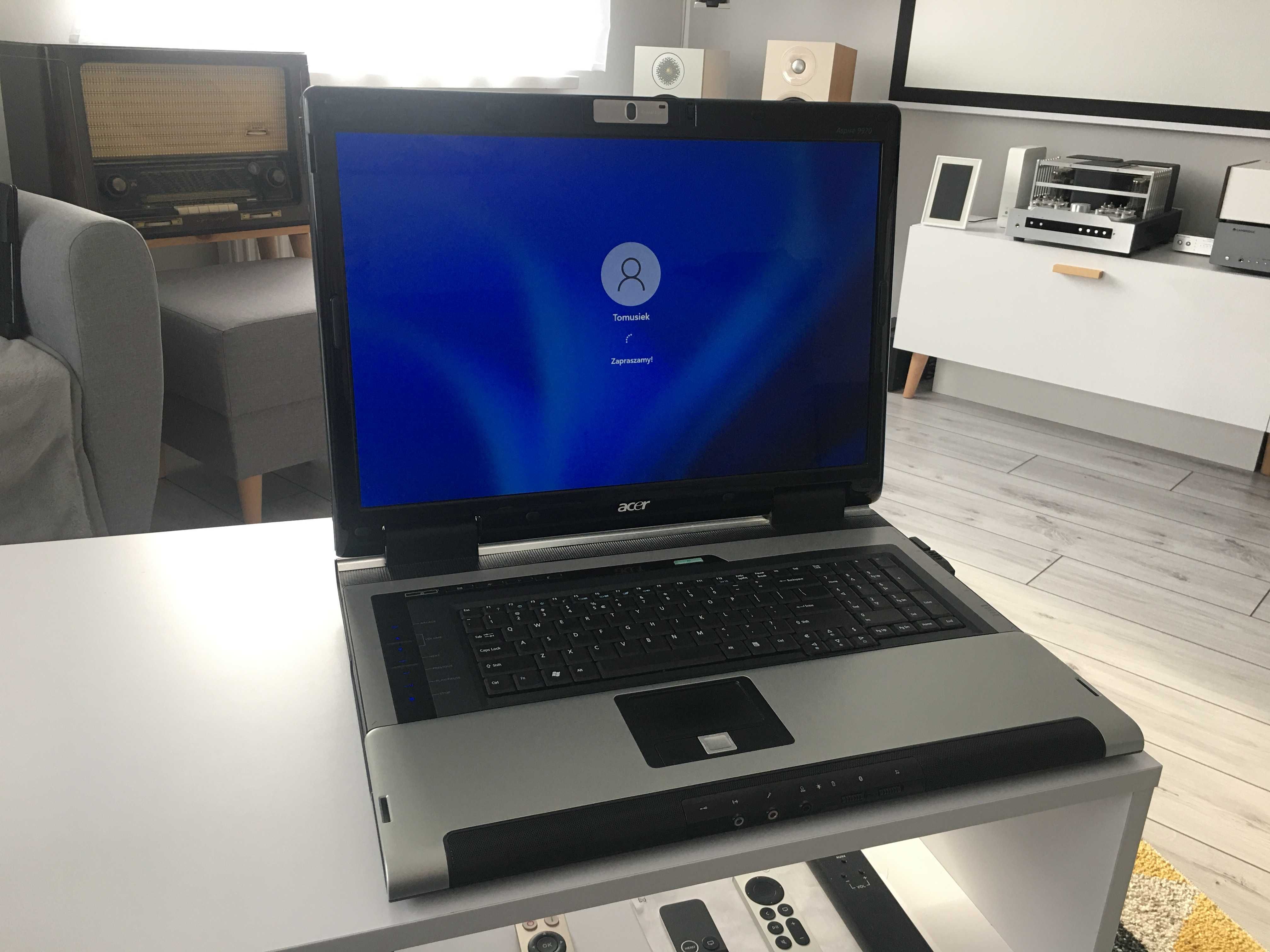 Acer Aspire 9920 / 21 cali / stan ideał / dla kolekcjonera