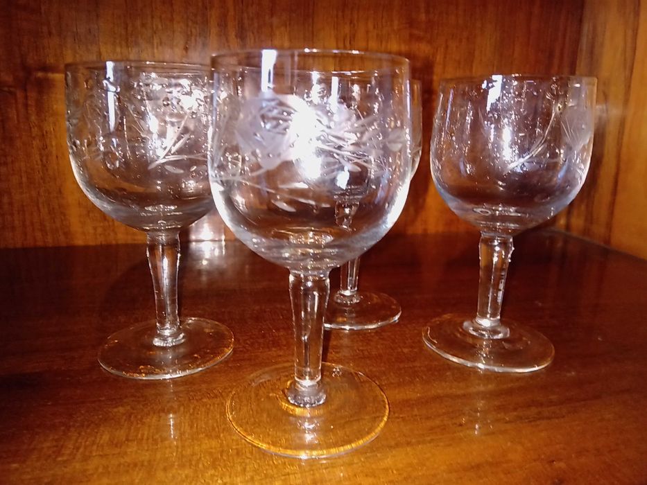 Kieliszki do wina z PRL zestaw 4 szt.