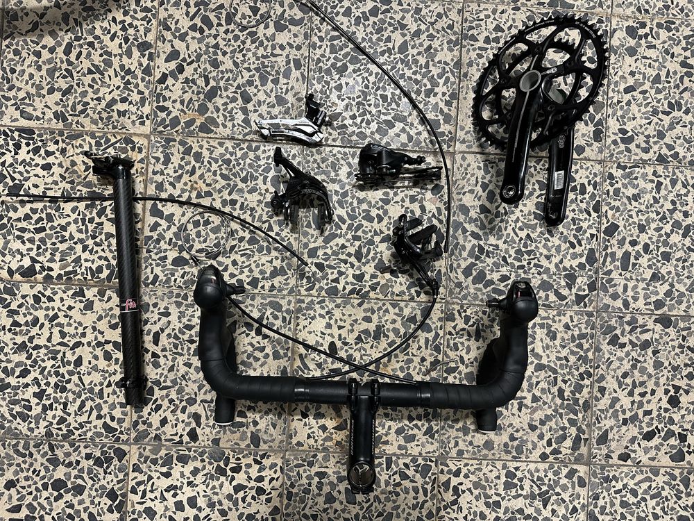 Rodas estrada Axis e Guiador Specialized