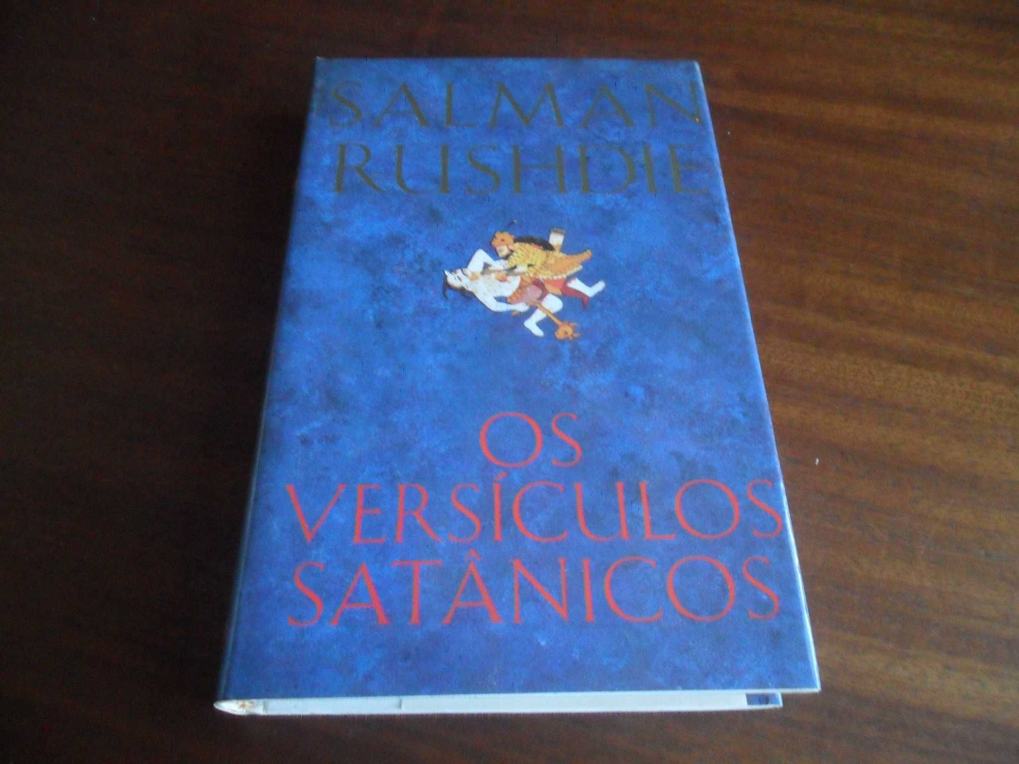 "Os Versículos Satânicos" de Salman Rushdie - 1ª Edição de 1989
