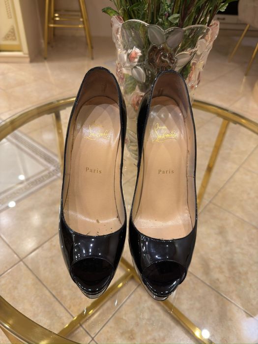Christian Louboutin туфлі на підборах
