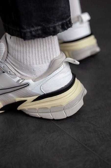 Кроссовки Nike V2K Runtekk Summit White Metallic Silver 36-45 найк