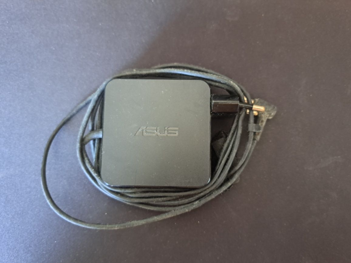 Computador Asus X550c c/ caixa