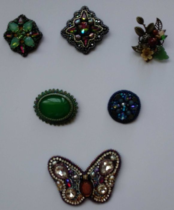 Varias decorações artesanais