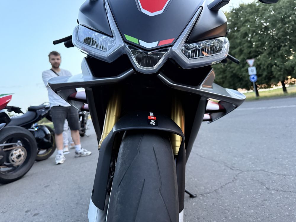 aprilia rsv4 1100r 2022