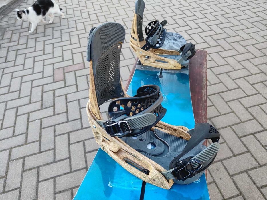 Deska snowboardowa 157 Burton Process Flying V Malavita Snowboard 157