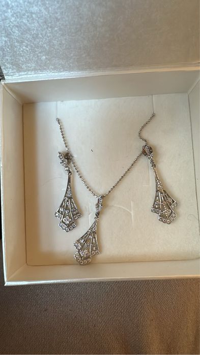 Zestaw kolczyki z zawieszką