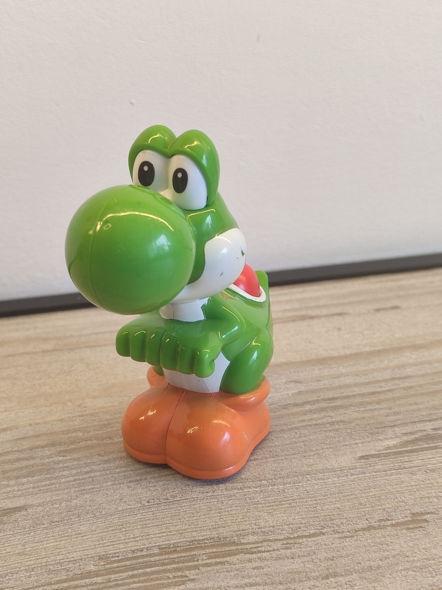 Фигурка игрушка персонаж из Марио
