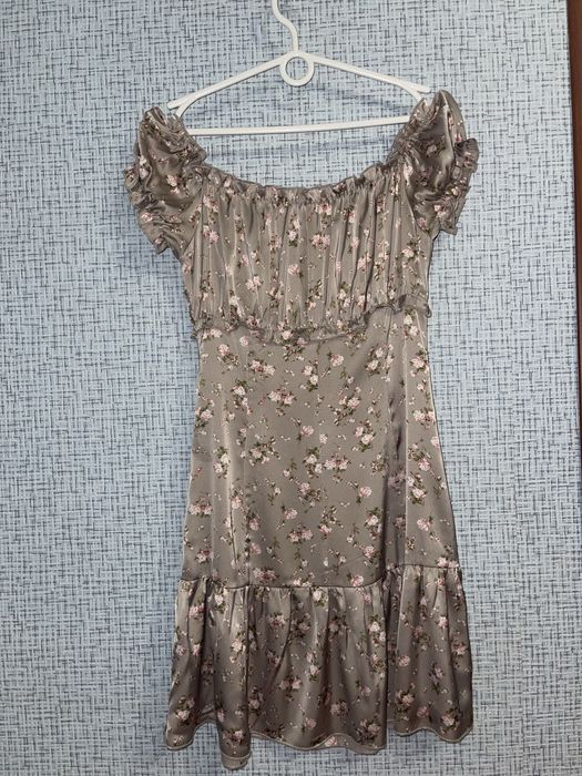 Сукня міні в квітку