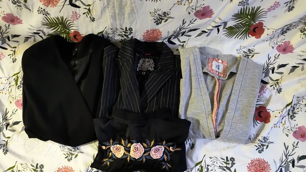 Zestaw 3 marynarek + cienka bluzka