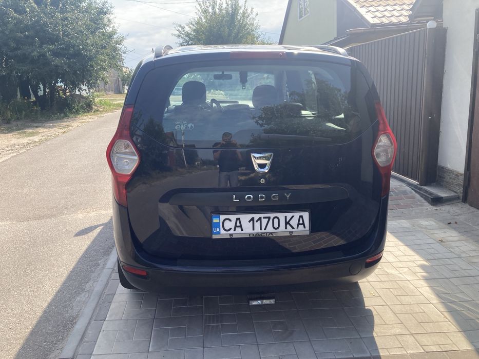 Продам автомобіль Dacia Lodgy 2014р