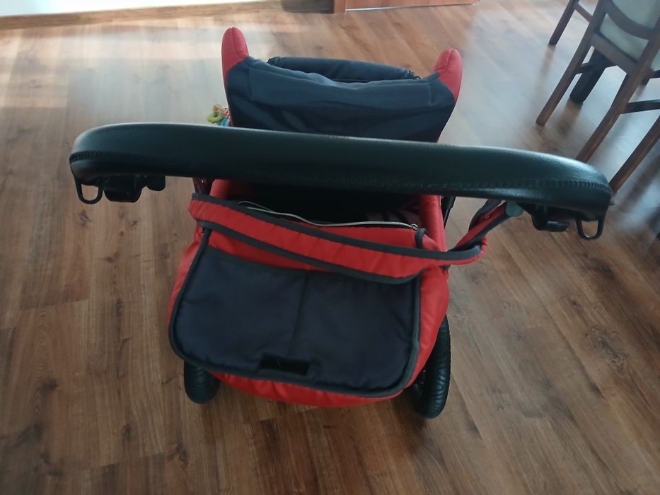 Wózek 3 w 1 w dobrym stanie.
