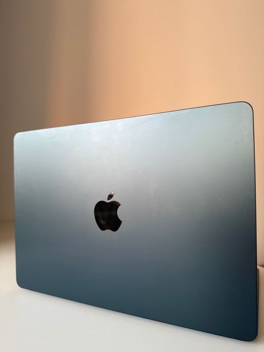 Macbook Air M2 13,6” 512 Gb Midnight em bom estado