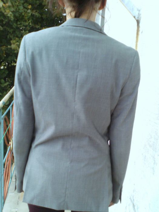 522. Markowa męska marynarka firmy TOPMAN rozmiar 34