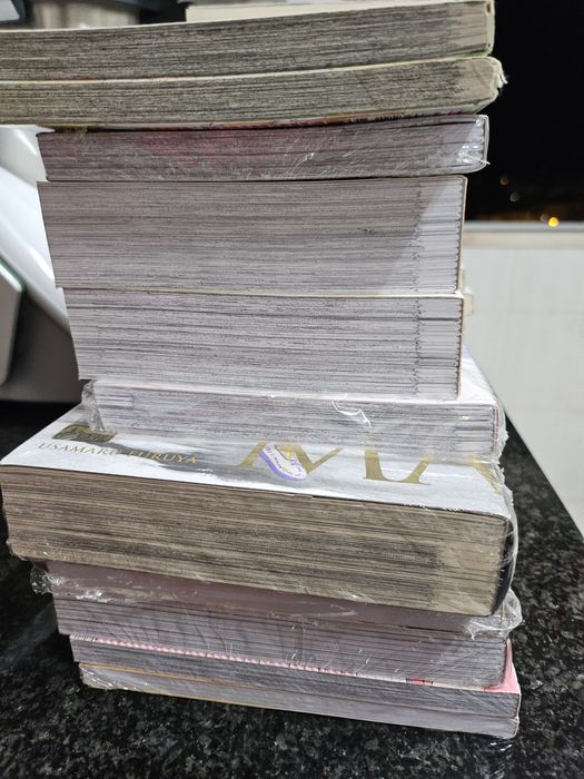 Coleção mangas e light novels em ingles e português ONE PIECE, ORANGE