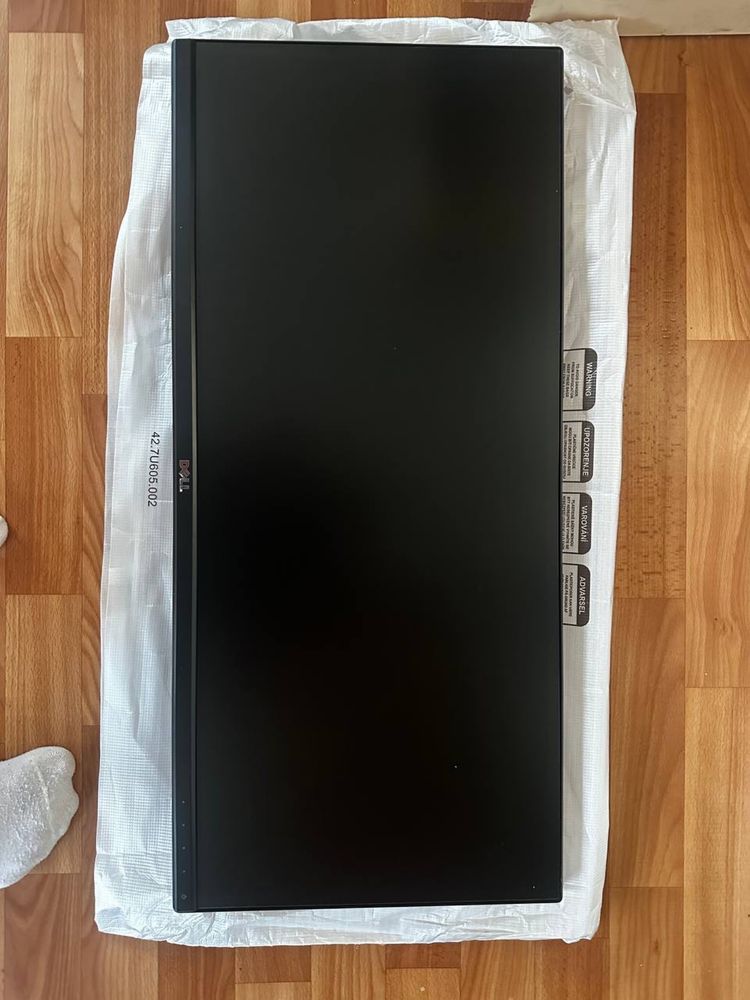 Монітор Dell UltraSharp 29 Monitor