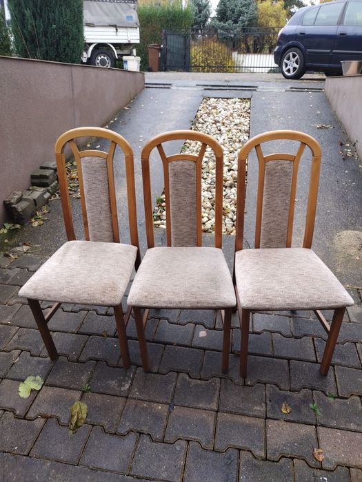 Krzesła na sprzedaż