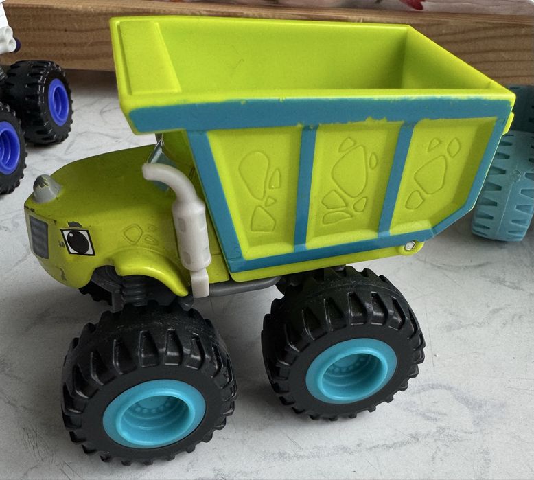 Вспиш і чудо машинки Fisher Price Blaze: Вспиш (Блиск) та ін.