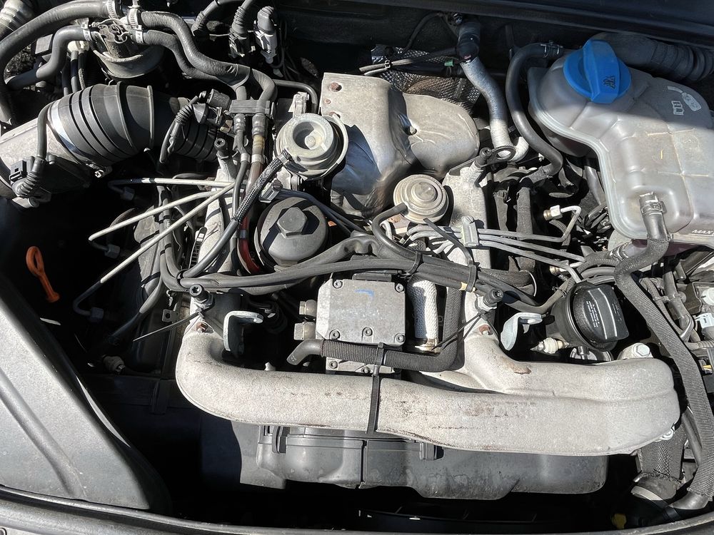SILNIK motor 2.5TDI V6 180KM AKE Audi A4 B6 B7 A6 C5 A8 D2 pompa