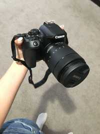Canon EOS 850D 18-135 mm IS USM Black Кенон продам фотоаппарат