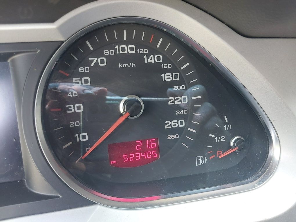 Sprzedam Audi A6 Kombi 2.0 TDI