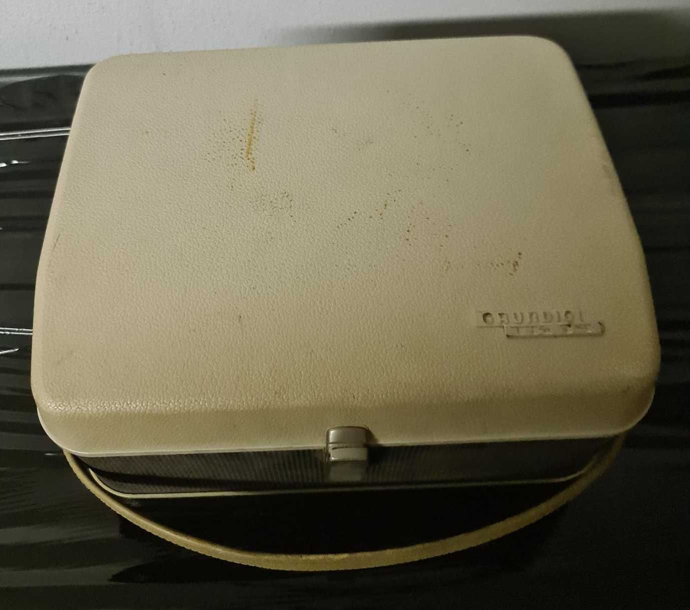 Gravador de fita magnética GRUNDIG