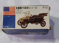 Miniatura antiga Tomica Ford Model T na caixa original