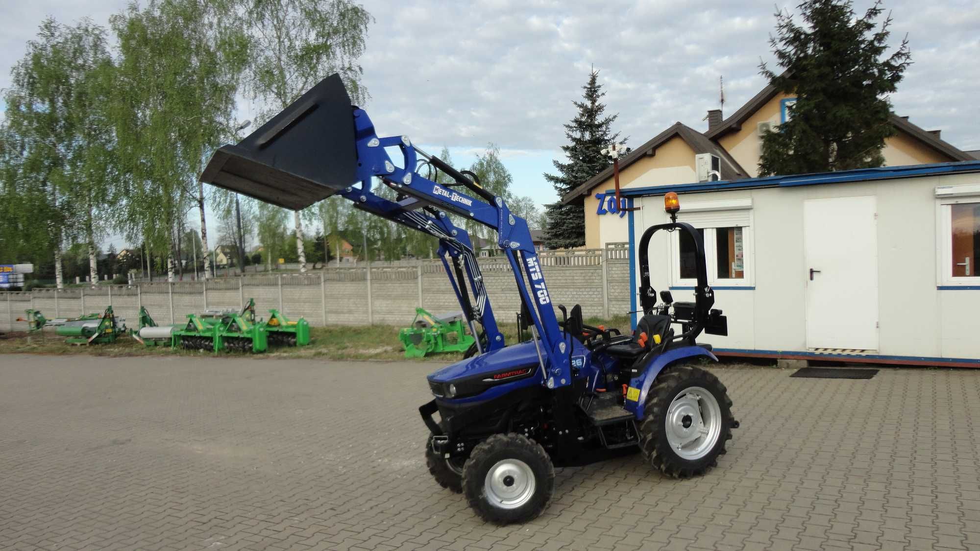 Ciągnik rolniczy komunalny sadowniczy 26KM Farmtrac 26 4WD od ręki