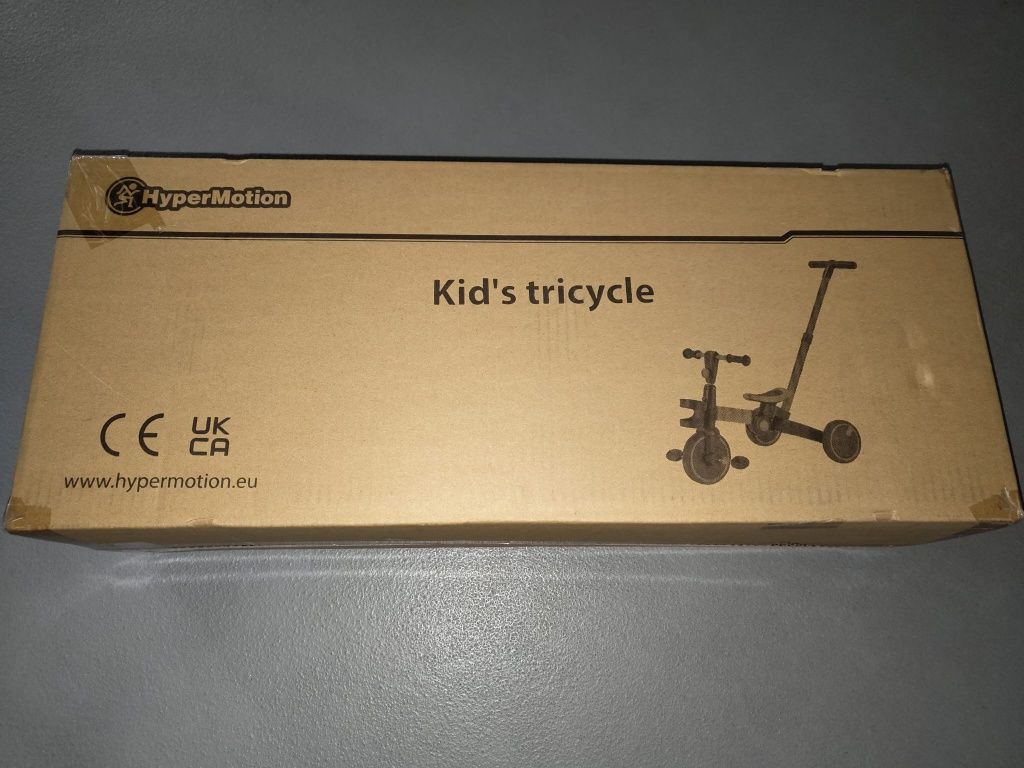 Nowy trójkołowy jeździk