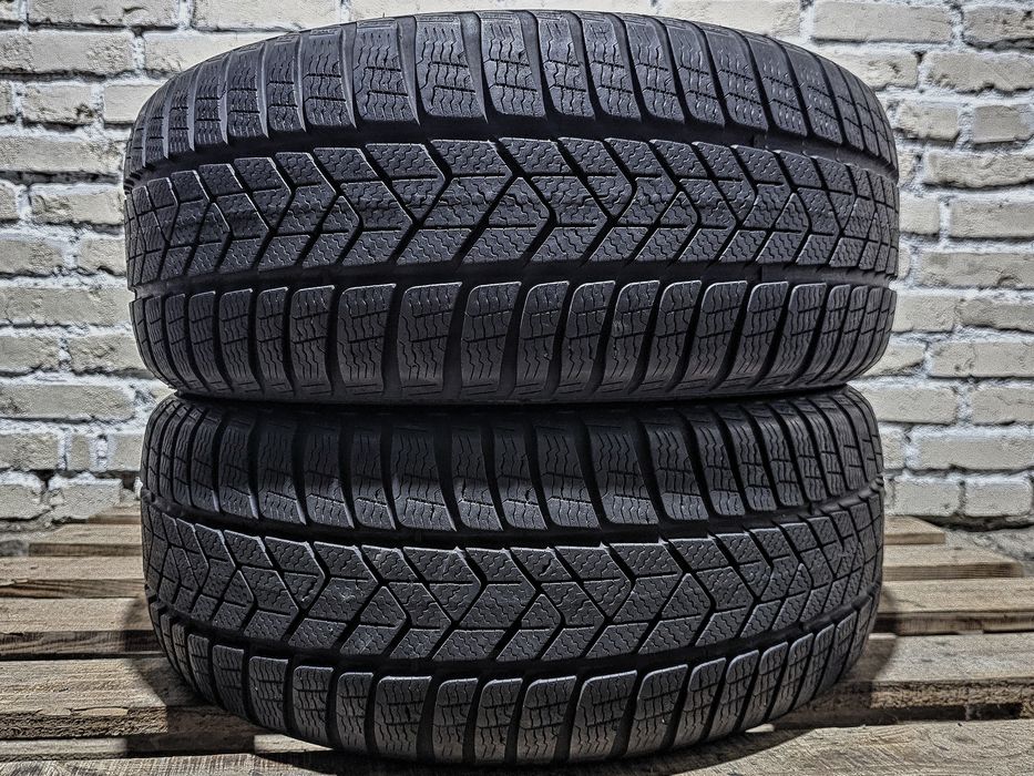 Пара 225/40r19 Pirelli | 7mm | Преміум зимові шини | 2021/2020 | Ідеал