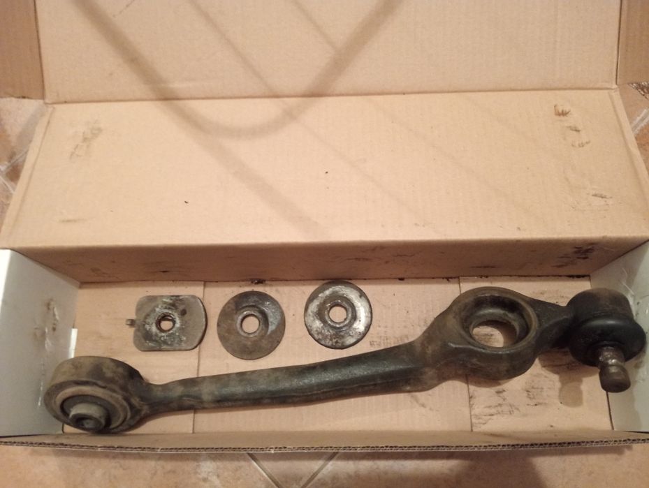 Рычаг передний левый Ауди С4